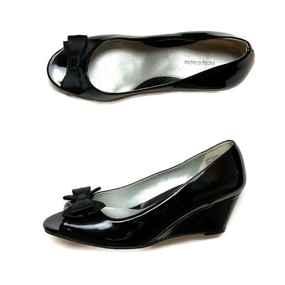 Nordstrom Patent Peep Toe Bow Wedges Heels - Picture 2 of 13